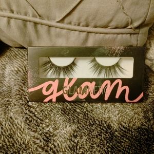 Glamnetic eyelashes